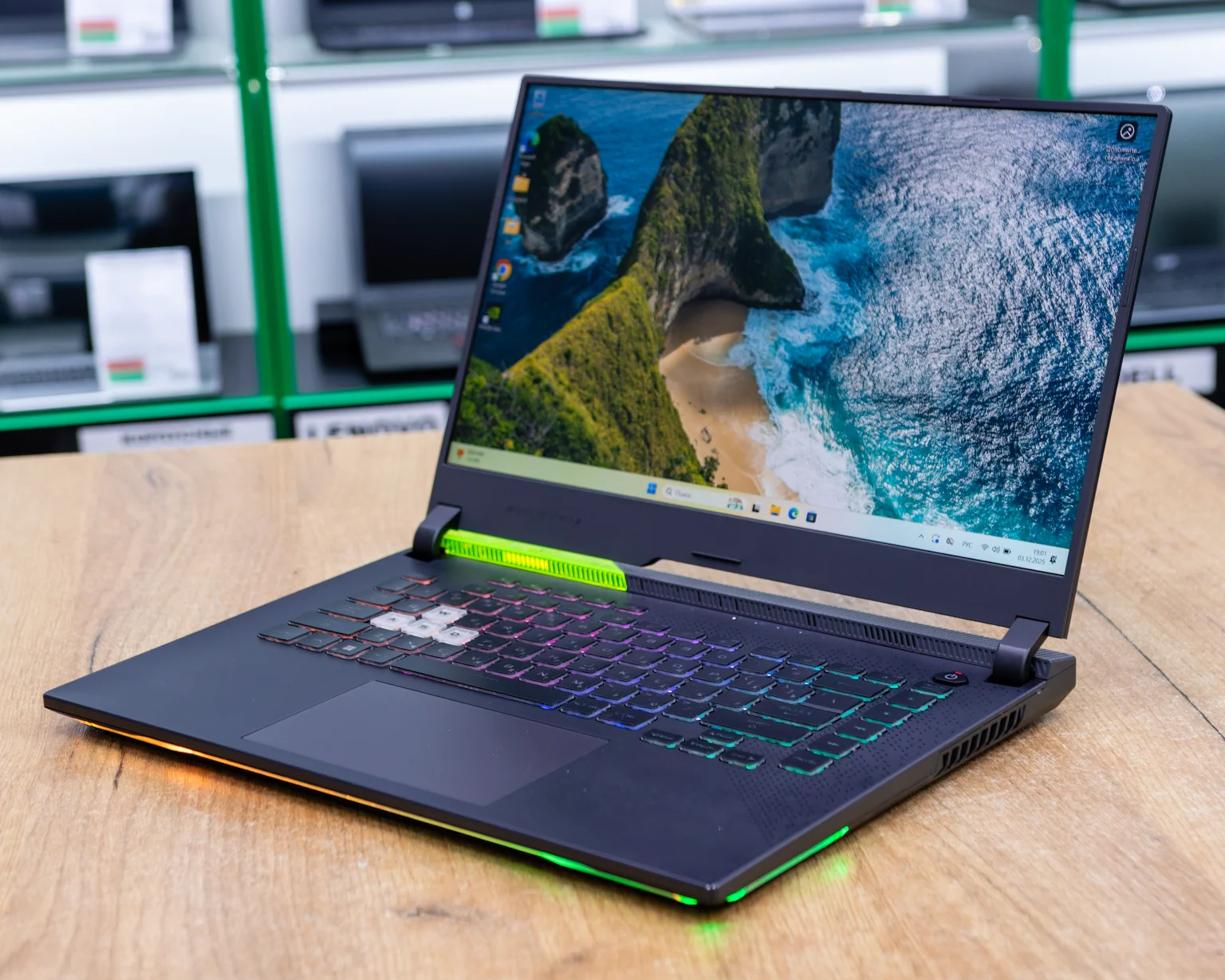 Игровой ноутбук Asus ROG Strix G513RC (144Hz/Ryzen 7 6800H/RTX 3050 4GB/16GB/SSD 512GB)