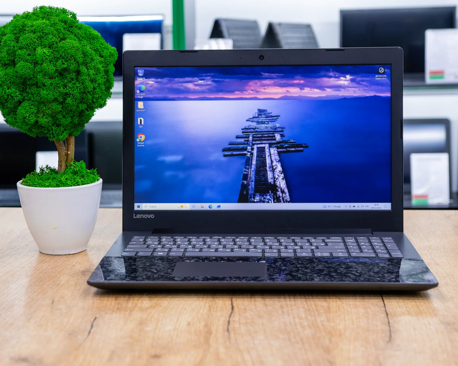 Ноутбук Lenovo IdeaPad 330-15IKB (FHD/i3-8gen/MX150 2GB/8GB/SSD 256GB)