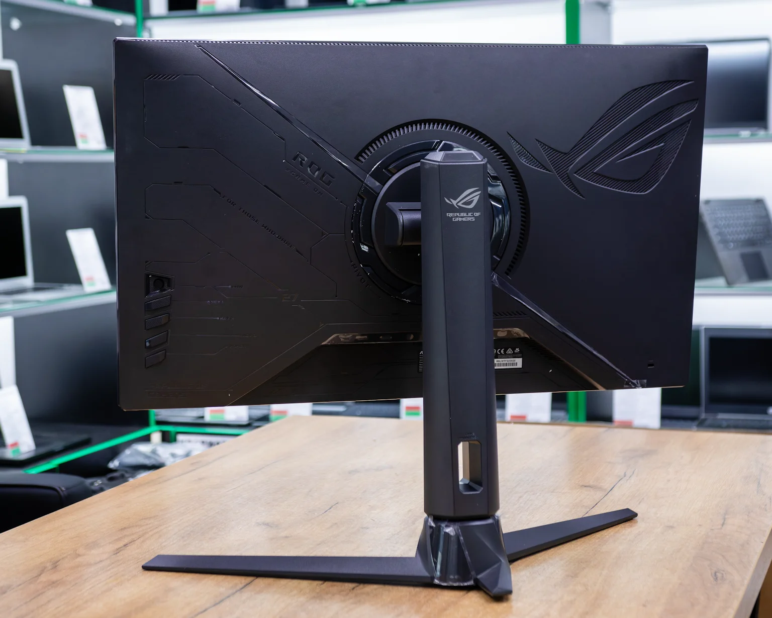 Игровой монитор ASUS ROG Strix XG27AQMR