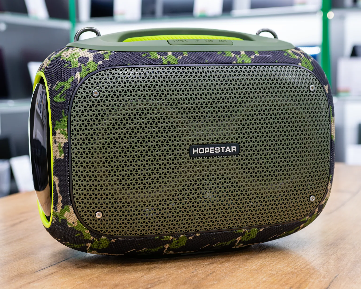 Колонка портативная Hopestar PARTY 130, 120W, с функцией TWS, с двумя микрофонами, LED подсветка