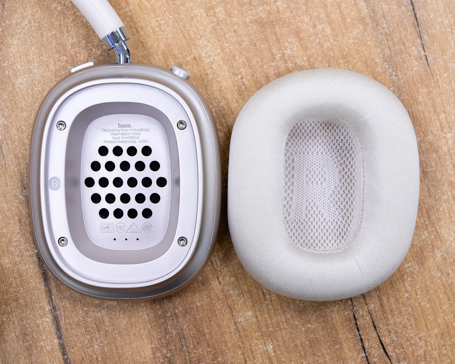 (новый.) Наушники Hoco W65 Plus (золотистый)