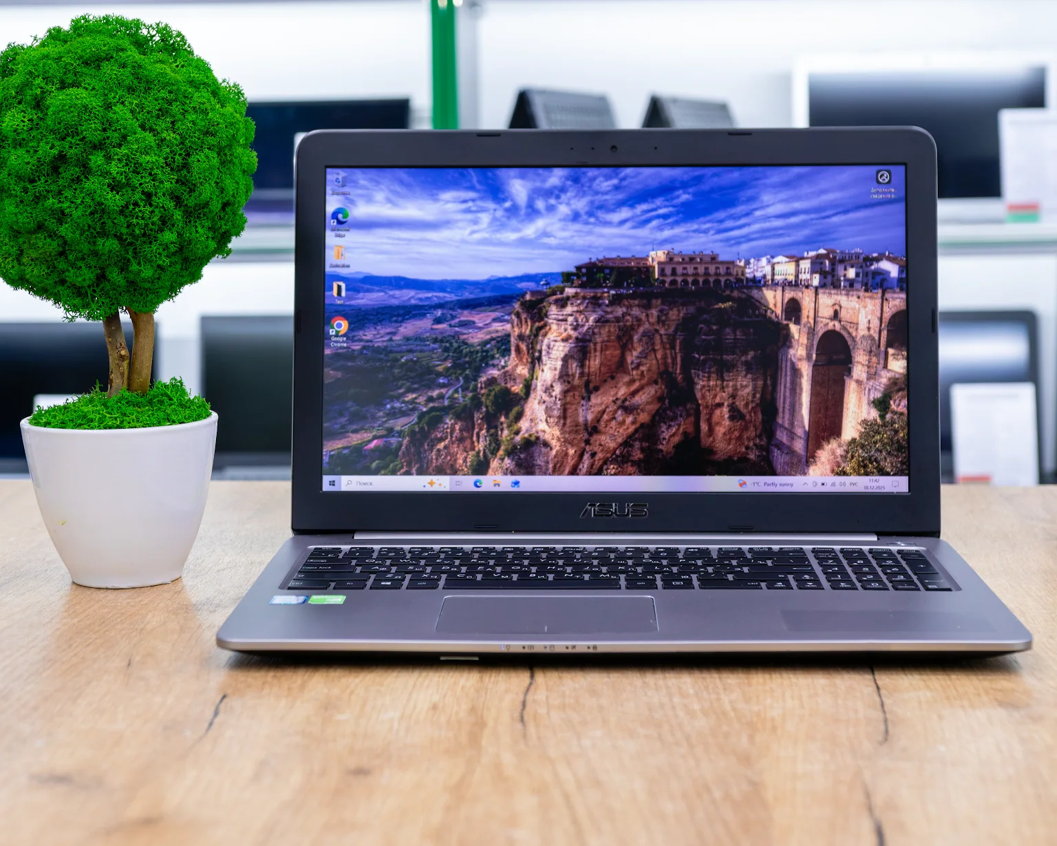 Ноутбук Asus K501UQ (FHD IPS/i7-6gen/GeForce 940MX 2GB/8GB/SSD 1024GB)