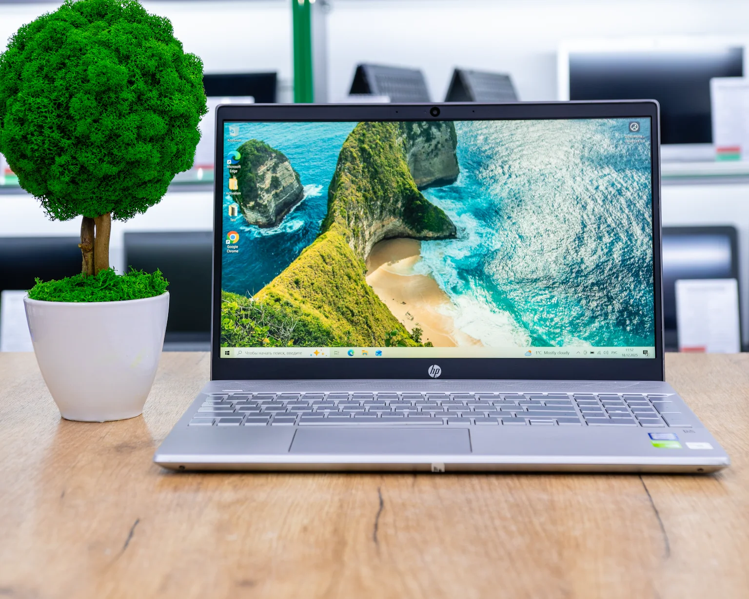 Ноутбук HP Pavilion 15-cs (FHD IPS/i5-8gen/MX150 2GB/8GB/SSD 256GB)