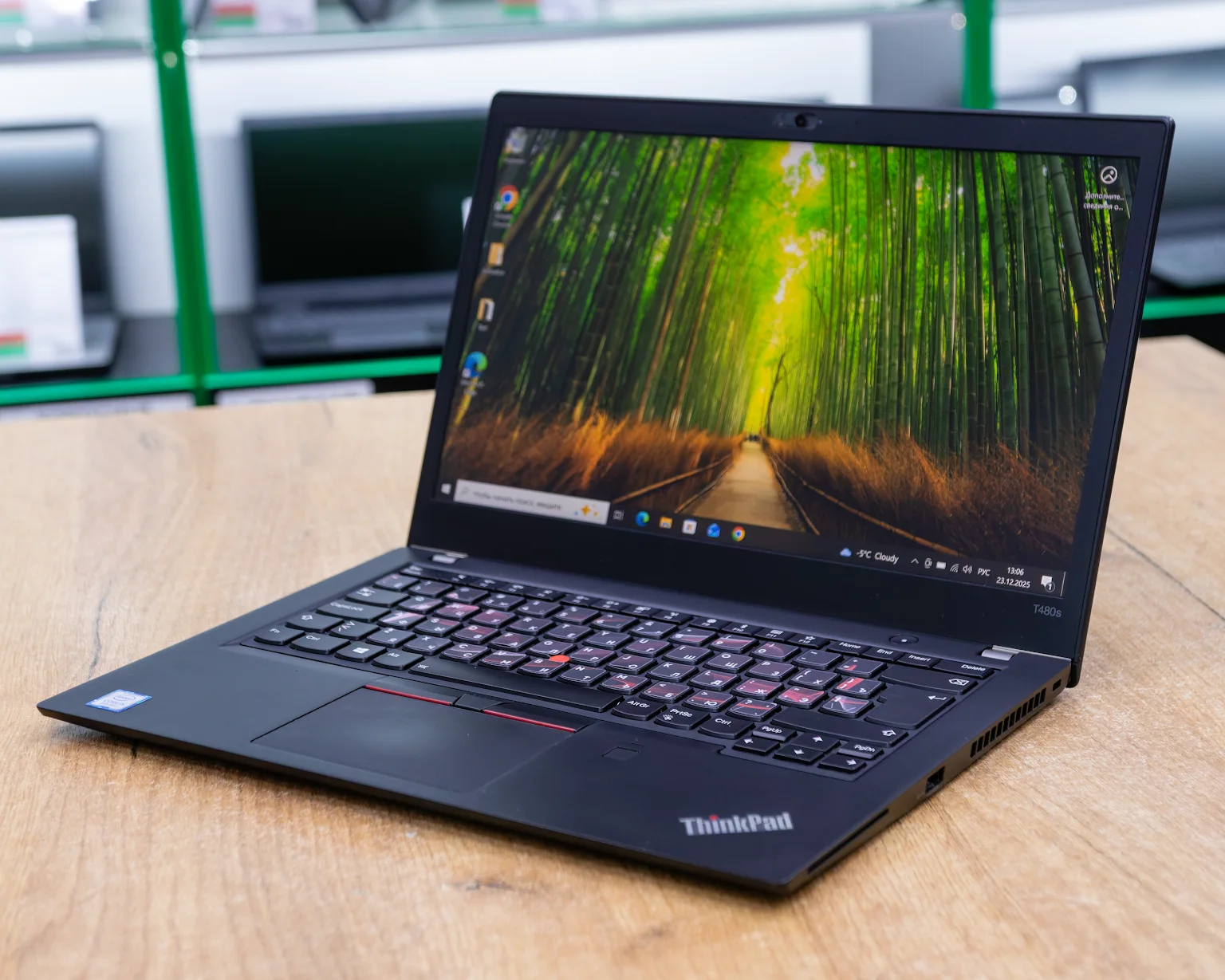 Ноутбук Lenovo ThinkPad T480S (IPS/Intel Core i5-8250U/Intel UHD Graphics 620/8GB/SSD 256GB)