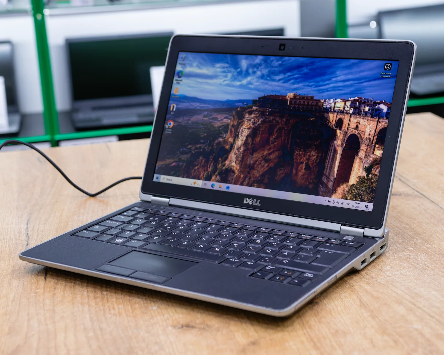 Ноутбук Dell Latitude E6220 (HD/Intel Core i5-2520M/Intel HD Graphics 3000/8GB/SSD 256GB)