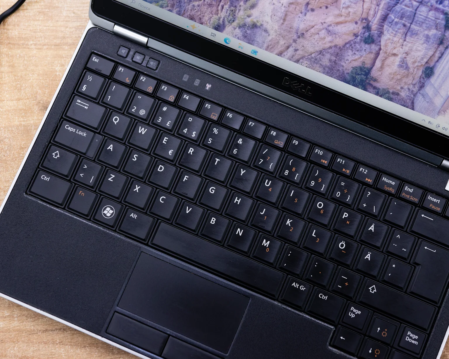 Ноутбук Dell Latitude E6220 (HD/Intel Core i5-2520M/Intel HD Graphics 3000/8GB/SSD 256GB)