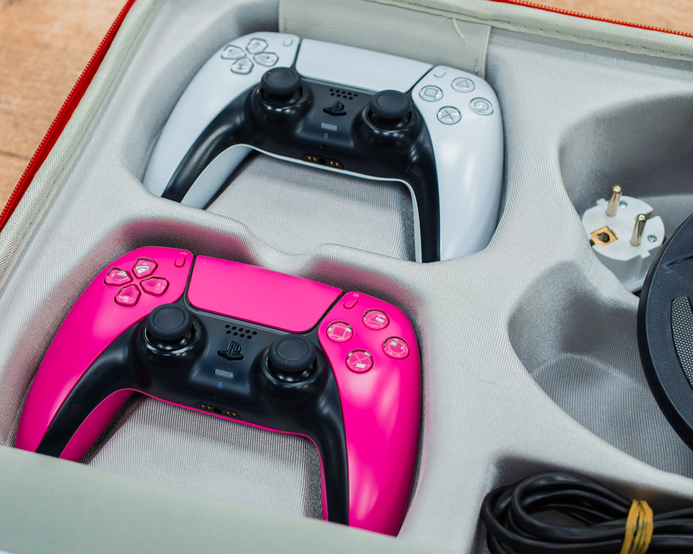 Игровая приcставка Sony PlayStation 5 CFI-12XX (3 ревизия, с дисководом)