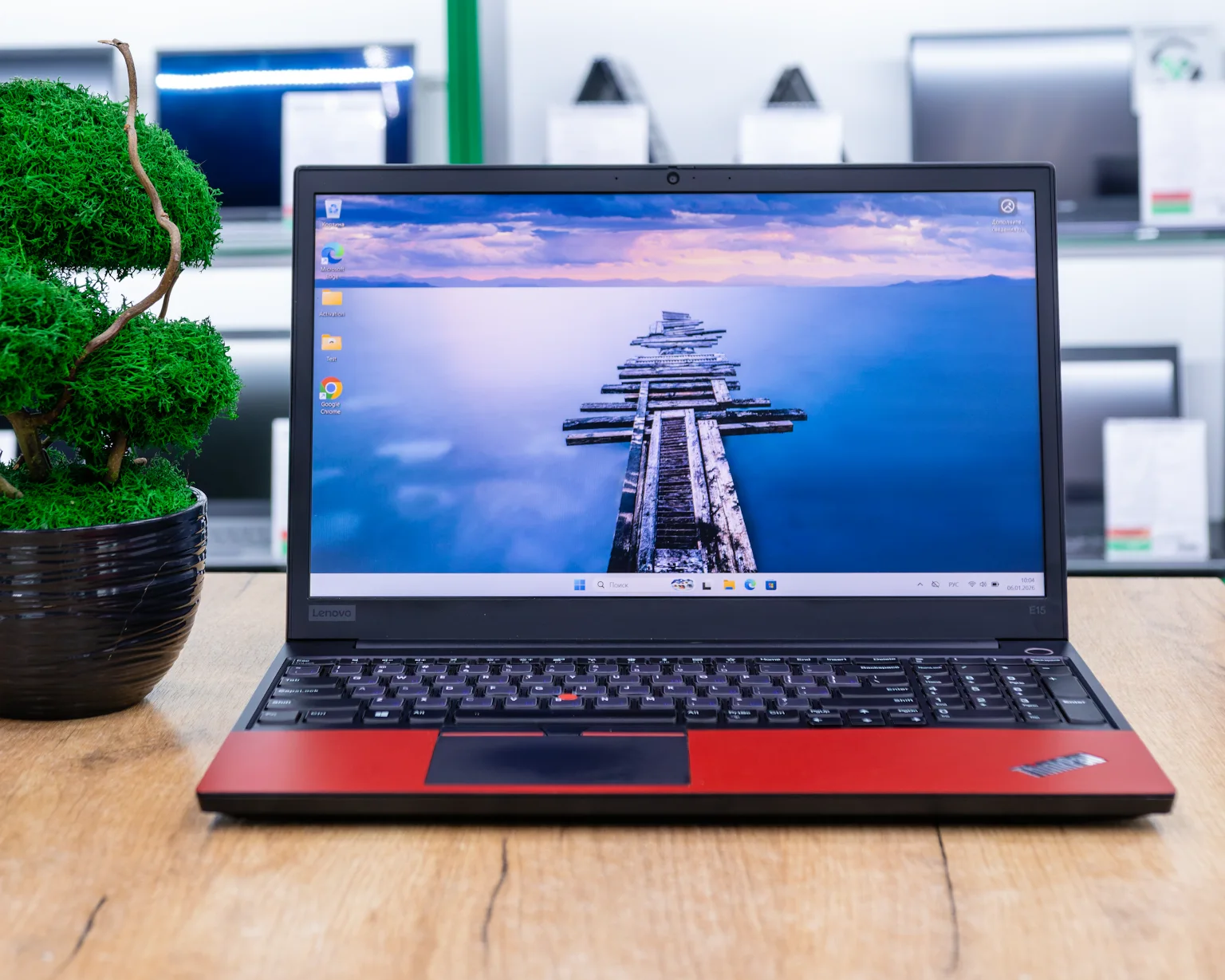 Ноутбук Lenovo ThinkPad E15 (IPS/i3-10gen/Intel UHD Graphics/8GB/SSD 256GB)