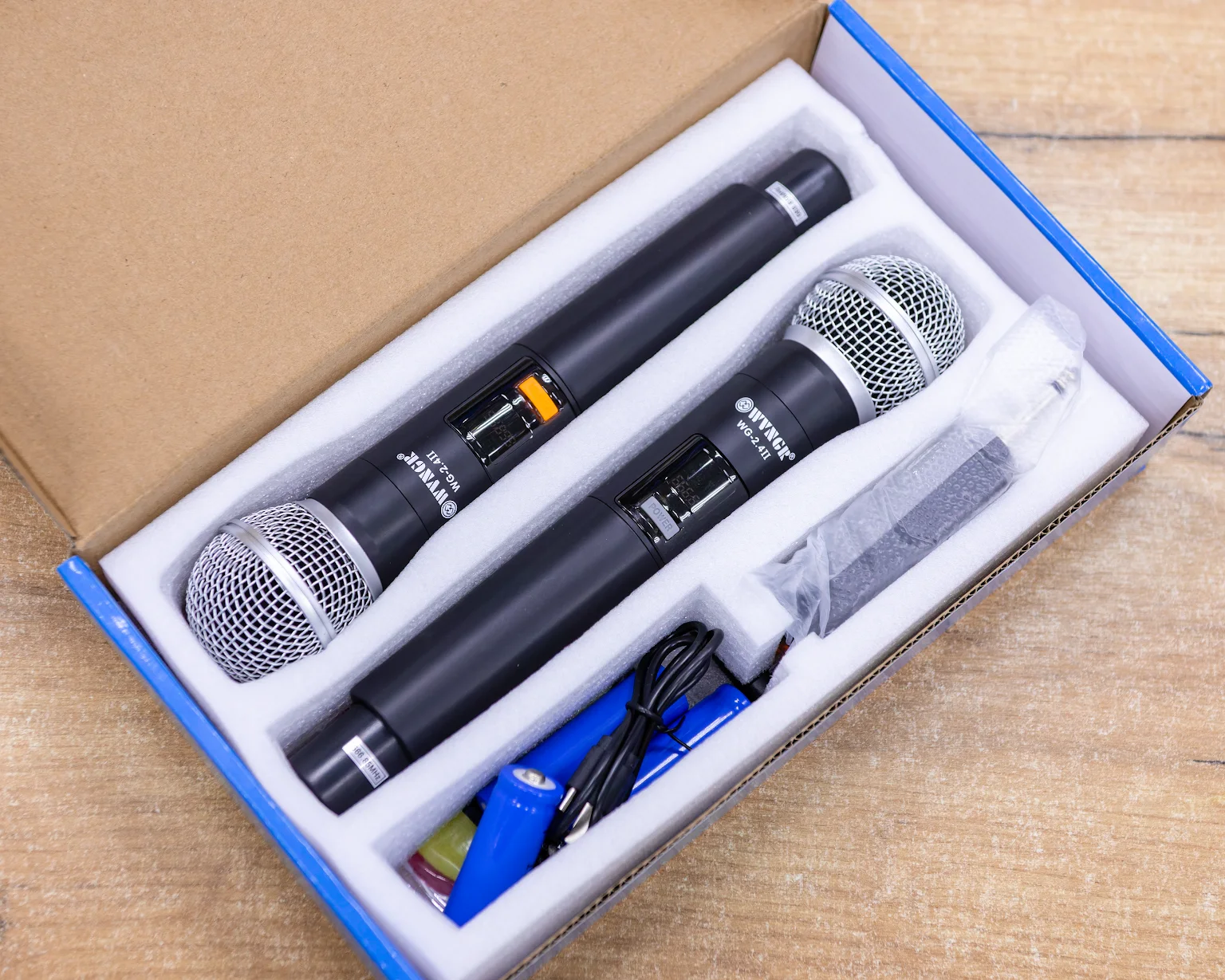 Профессиональные беспроводные микрофоны 2 шт. WVNGR WG-2.4 II, черный