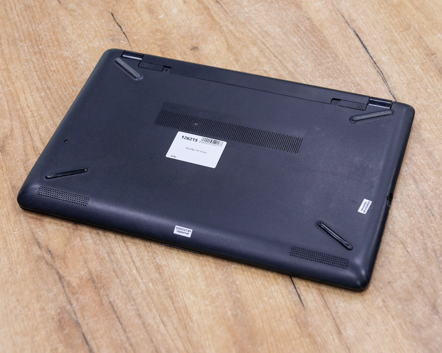 Ноутбук HP 15-bw (FHD/AMD A10 9620P/AMD Radeon R7 M340 2ГБ/8GB/SSD 256GB)