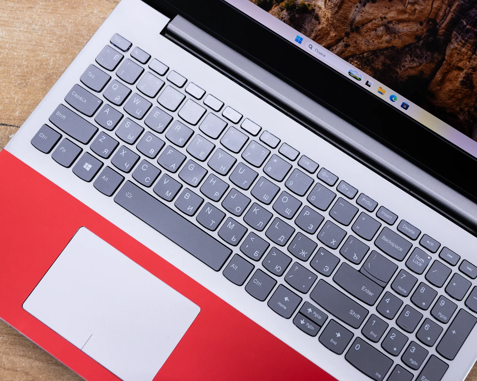 Ноутбук Lenovo IdeaPad 720-15IKB (FHD IPS/i7-8gen/RX 560 4GB/8GB/SSD 256GB)