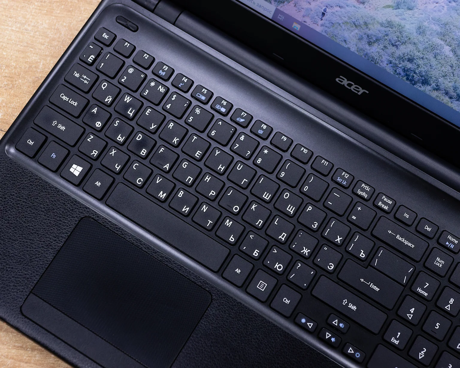 Ноутбук Acer Aspire E1-532G (HD/Pentium 3556U/4GB/HDD 500GB)