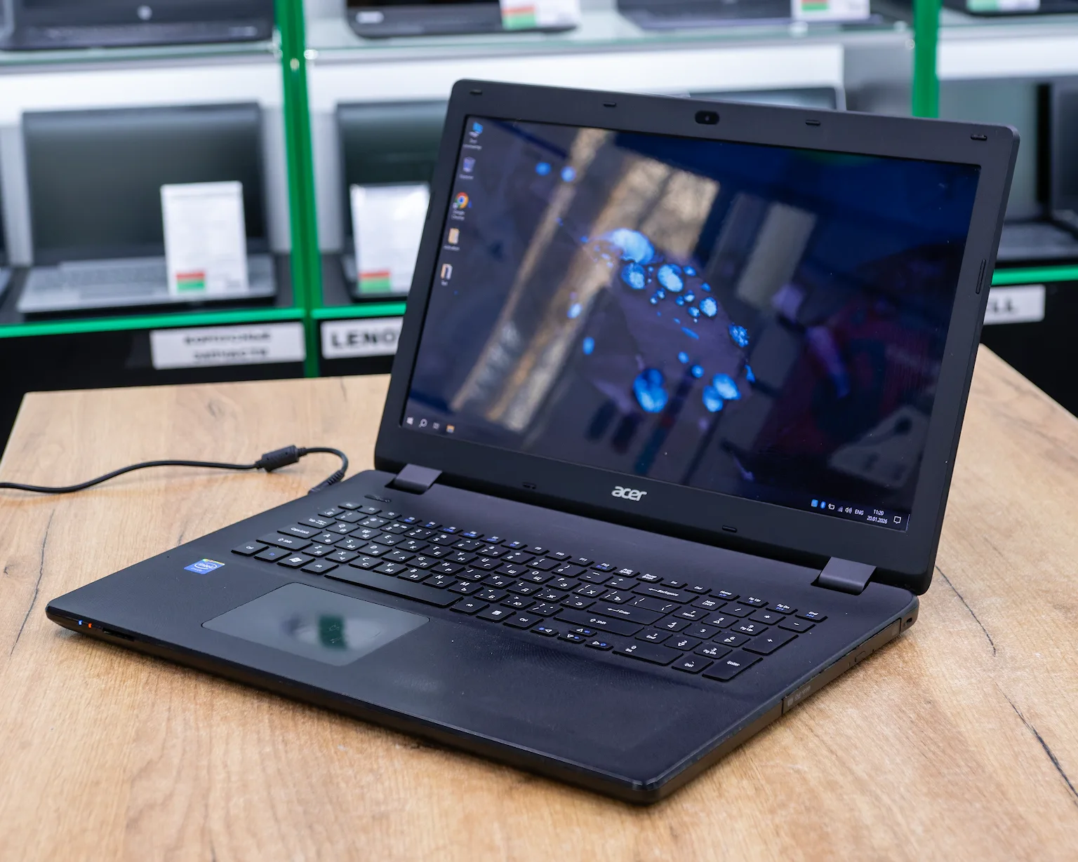 Ноутбук Acer Aspire ES1-711 (HD+/Intel Celeron N2940/4GB/HDD 500GB)