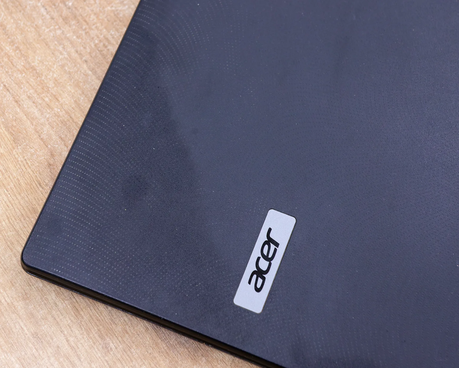 Ноутбук Acer Aspire ES1-711 (HD+/Intel Celeron N2940/4GB/HDD 500GB)