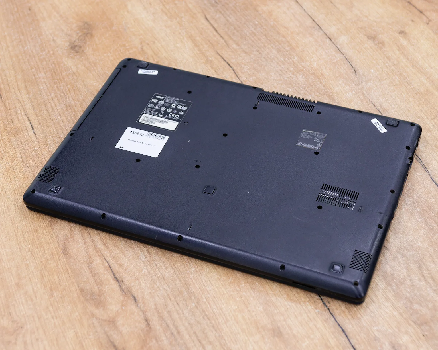 Ноутбук Acer Aspire ES1-711 (HD+/Intel Celeron N2940/4GB/HDD 500GB)