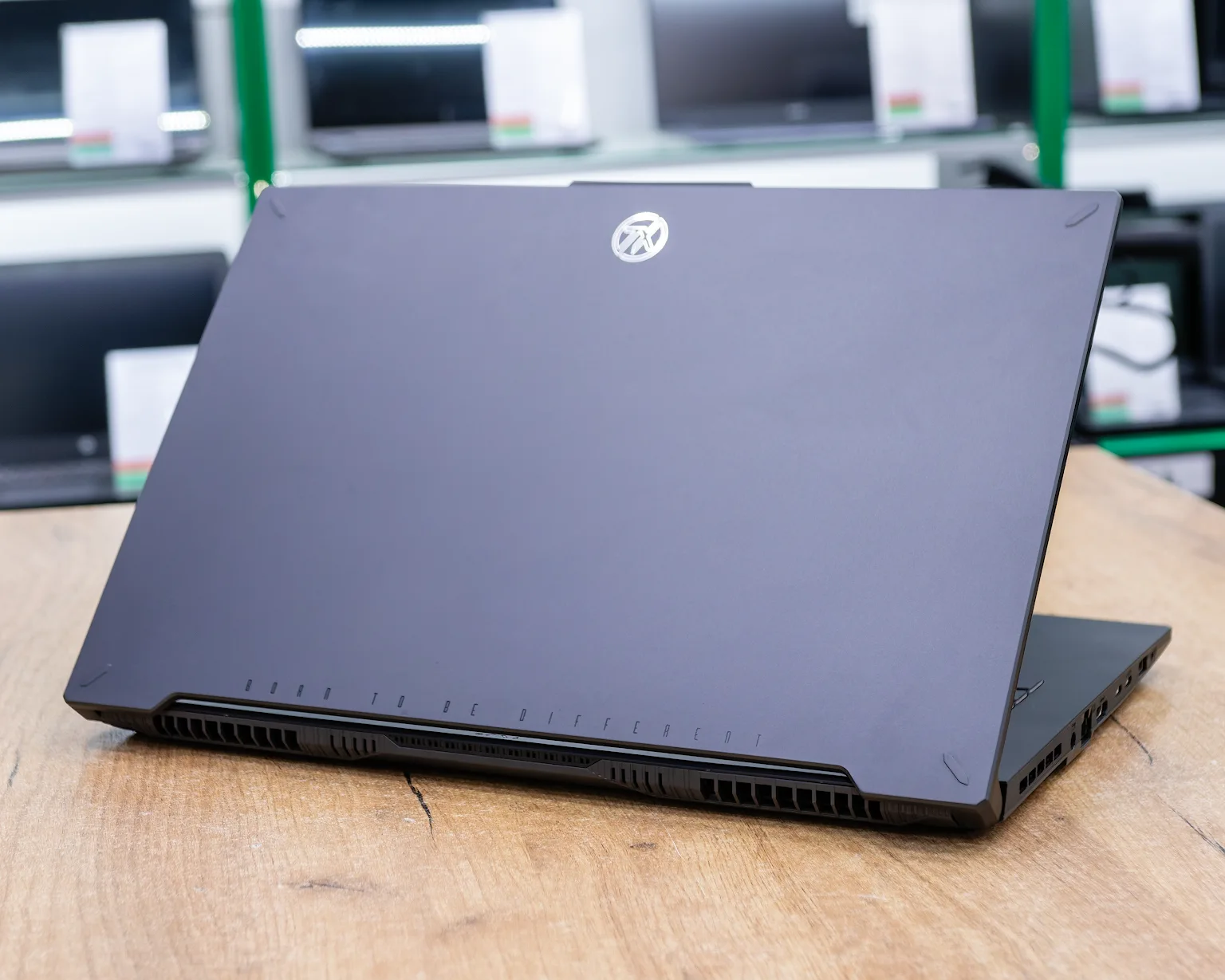 Игровой ноутбук Asus TUF Gaming F17 FX707Z  (144Hz/Intel Core i7-12700H/RTX 4070 8Гб/16GB/SSD 1000GB)