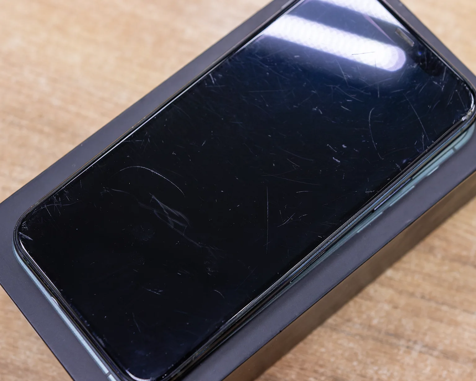 Смартфон Apple iPhone 11 Pro 64GB (темно-зеленый)