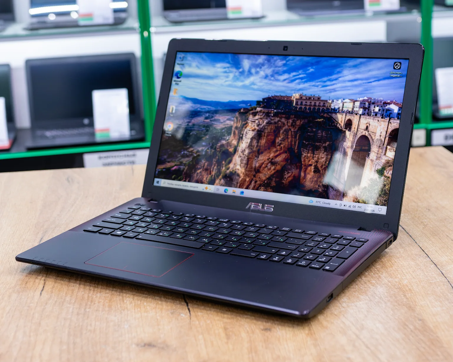 Игровой ноутбук ASUS X550IK (HD/FX-9830P/RX 560 4GB/8GB/SSD 256GB)