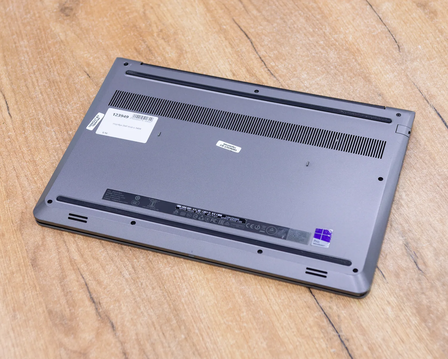 Ноутбук Dell Vostro 5459 (HD/i5-6gen/8GB/SSD 256GB)