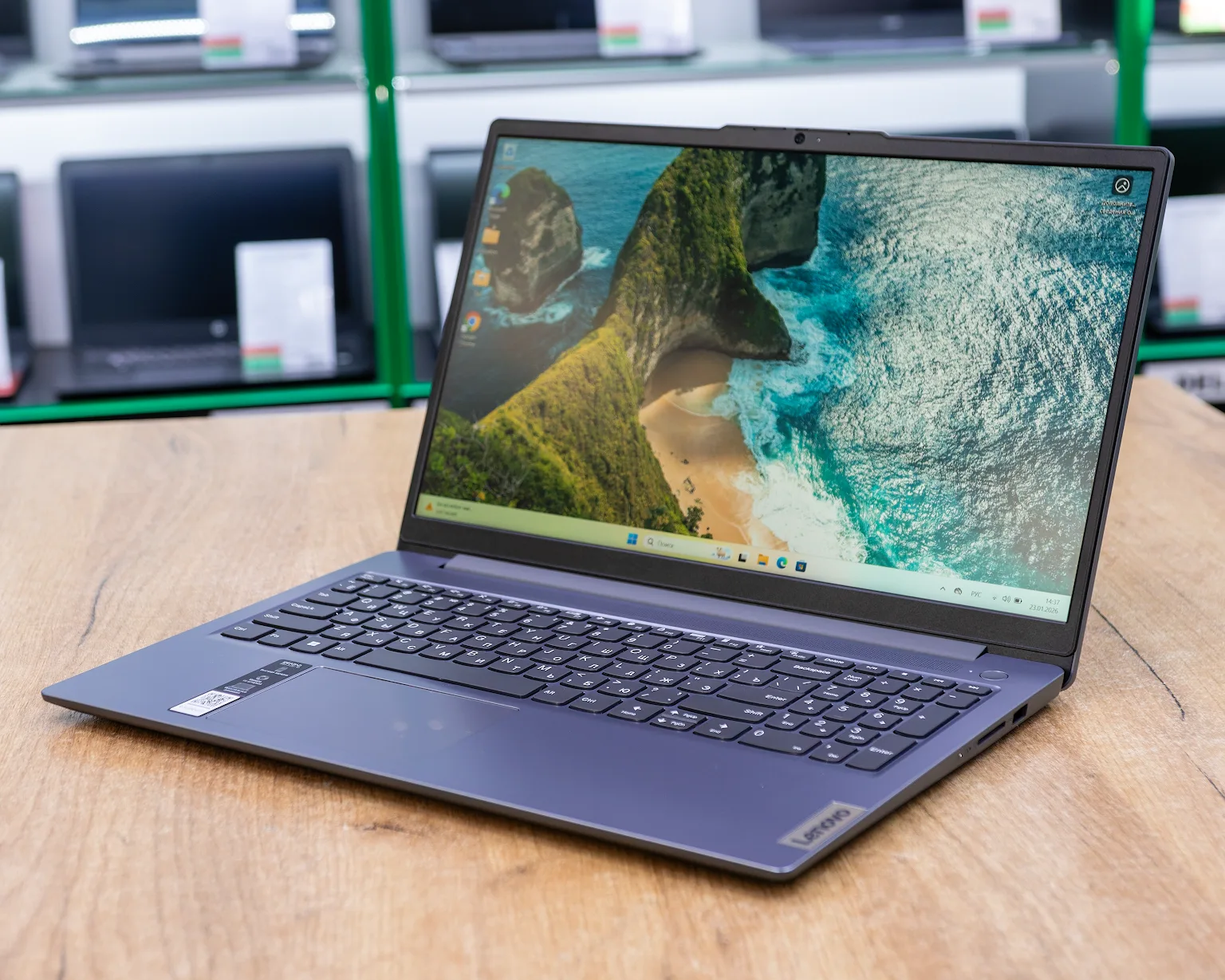 Ноутбук Lenovo IdeaPad Slim 3 15AMN8 (IPS/Intel Core i3-N305/8GB/SSD 512GB)