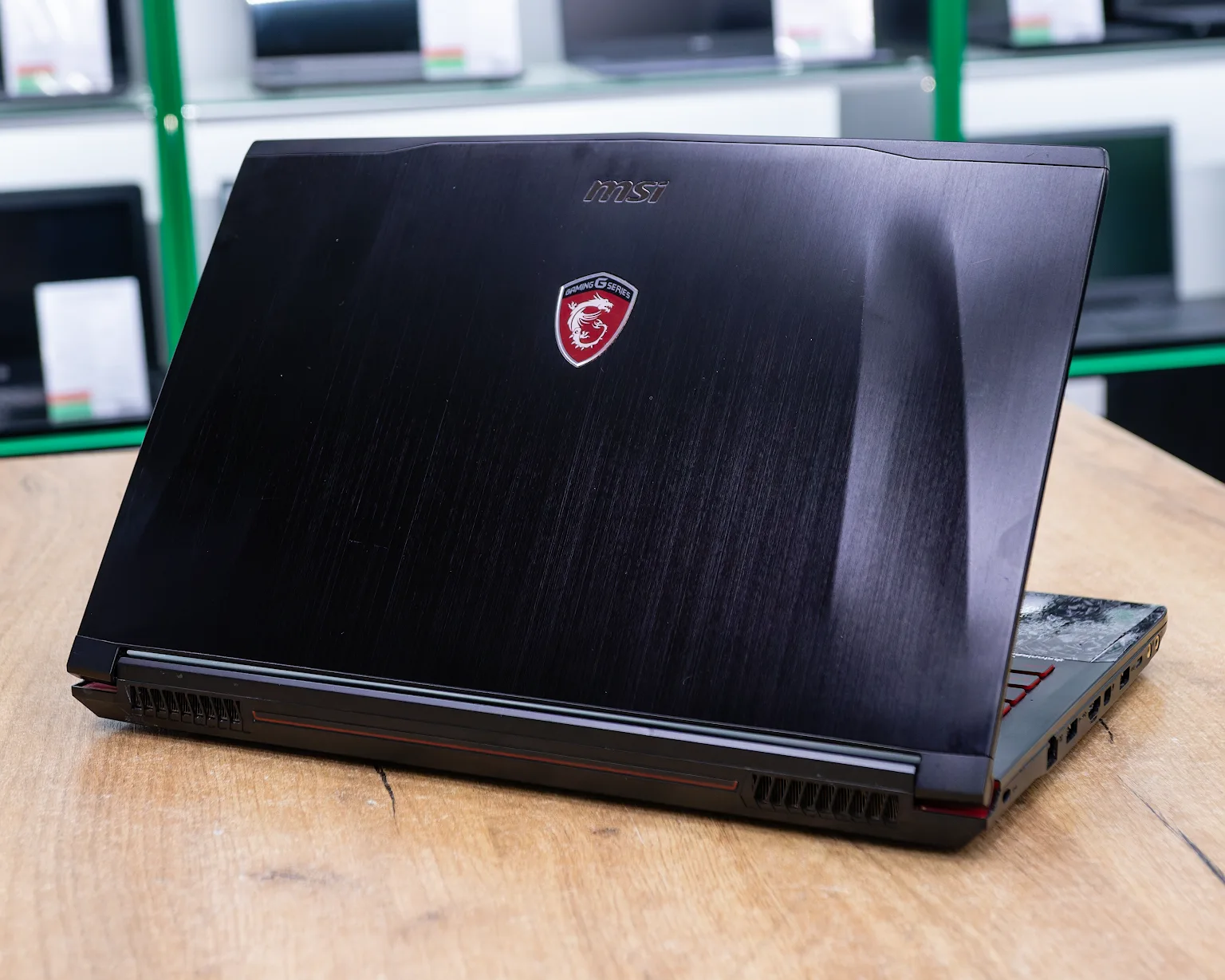 Игровой ноутбук MSI GE62 6QC MS-16J5 (Full HD/i7-6gen/GTX 960M 2GB/8GB/SSD 256GB)