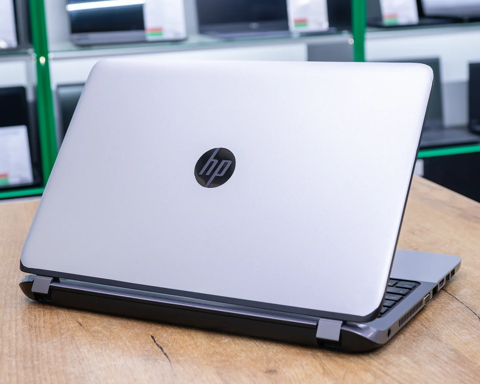 Ноутбук HP ProBook 450 G2 (HD/AMD A8-7100/Radeon R6 M255DX 1GB/8GB/SSD 256GB)