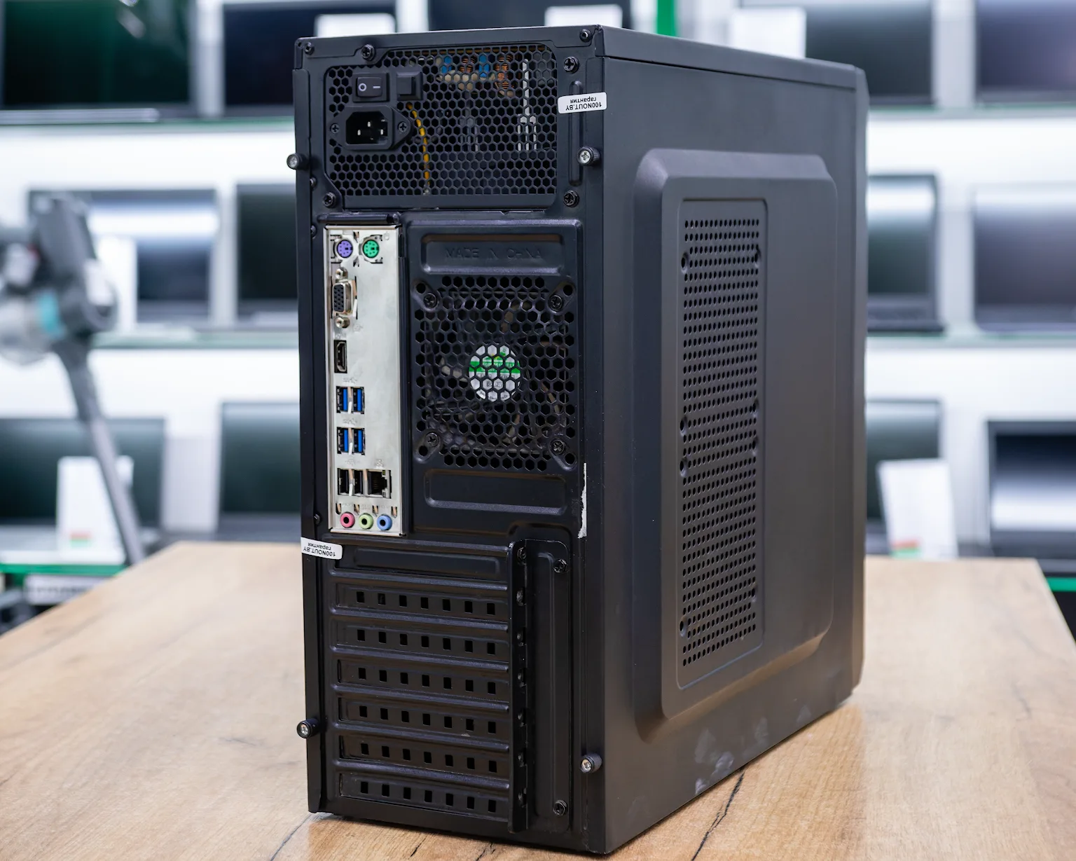 Компьютер (системный блок) (Ryzen 3 3200G, Radeon RX Vega 8, ОЗУ 8GB, SSD 120GB)