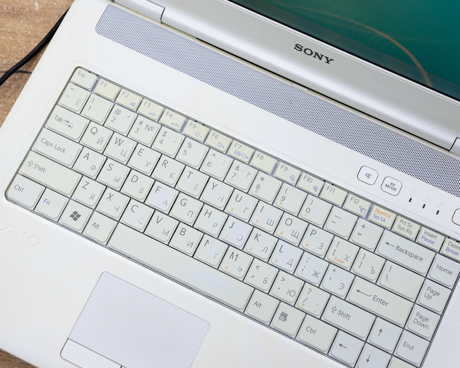 Ноутбук Sony Vaio PCG-7154L (HD/Pentium T3400/3GB/HDD 1000GB)