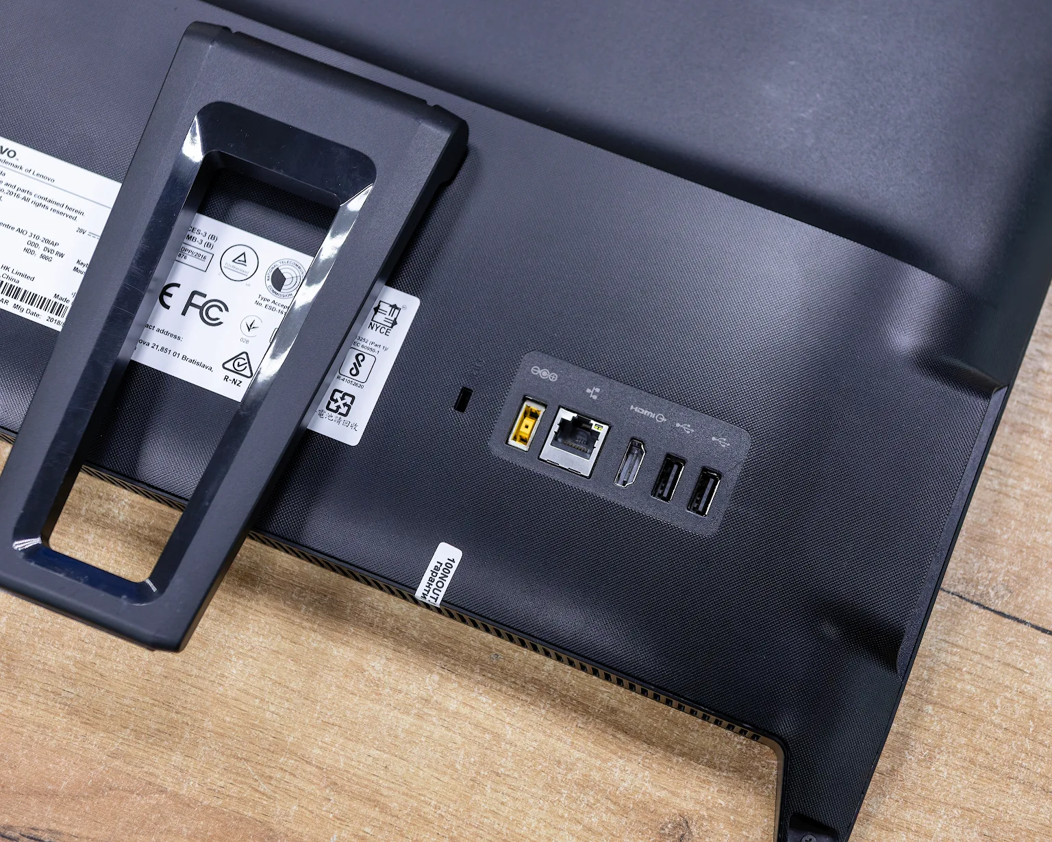 Моноблок Lenovo 20-IAP (Pentium J4205, HD Graphics 505, ОЗУ 8GB, SSD 120GB)