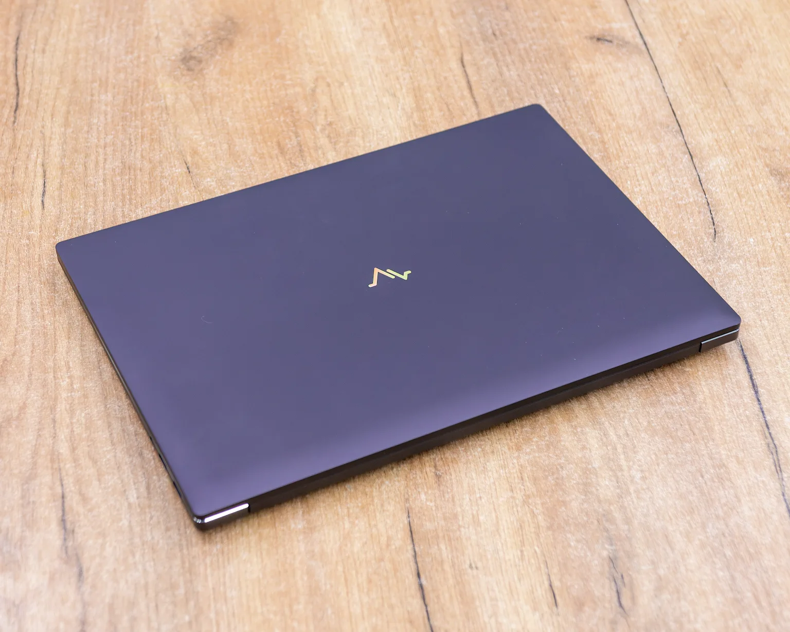 Ноутбук Maibenben P665 (FHD IPS/Ryzen 5 6600H/16GB/512GB)