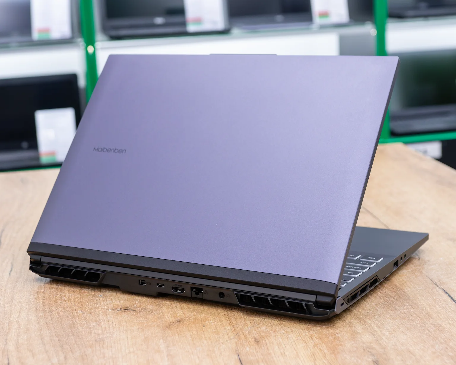 Игровой ноутбук Maibenben X627 (240HZ/i7-12650H/RTX4060 8G/16G/SSD 512G)