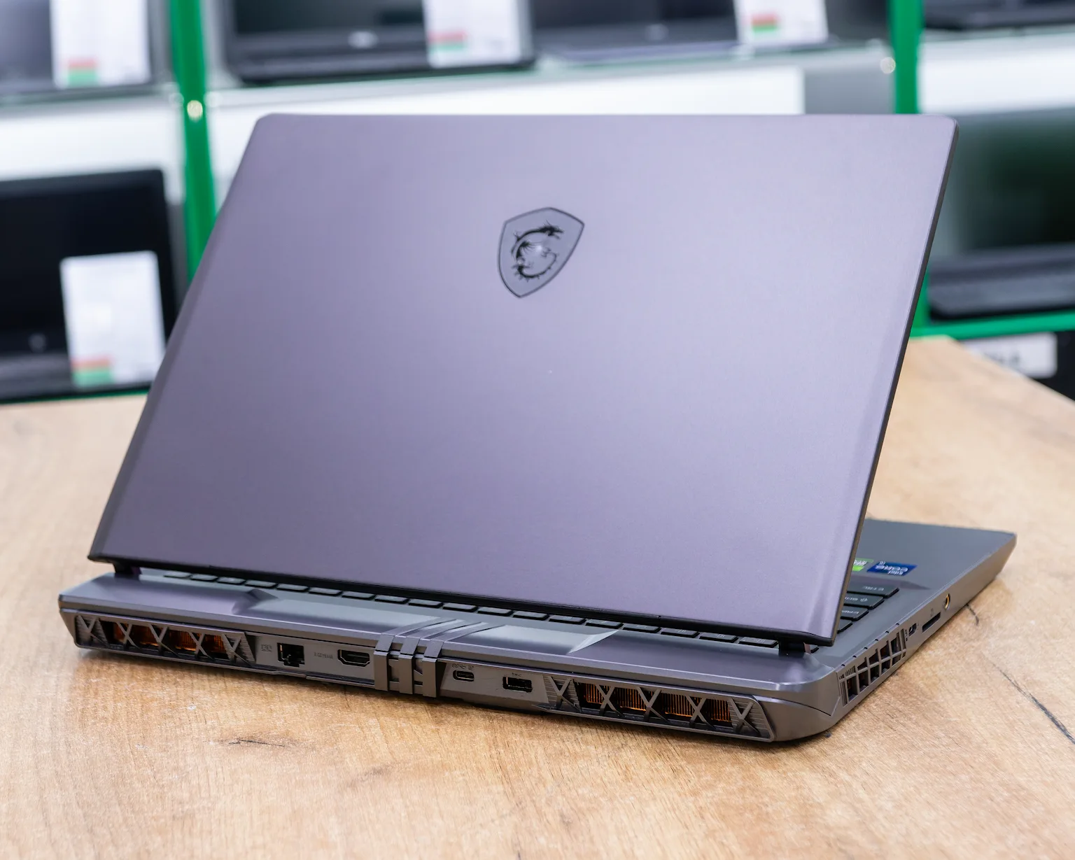 Игровой ноутбук MSI Vector GP68HX (240HZ/I9-13Ggen/RTX 4090 16GB/16GB/1024GB)