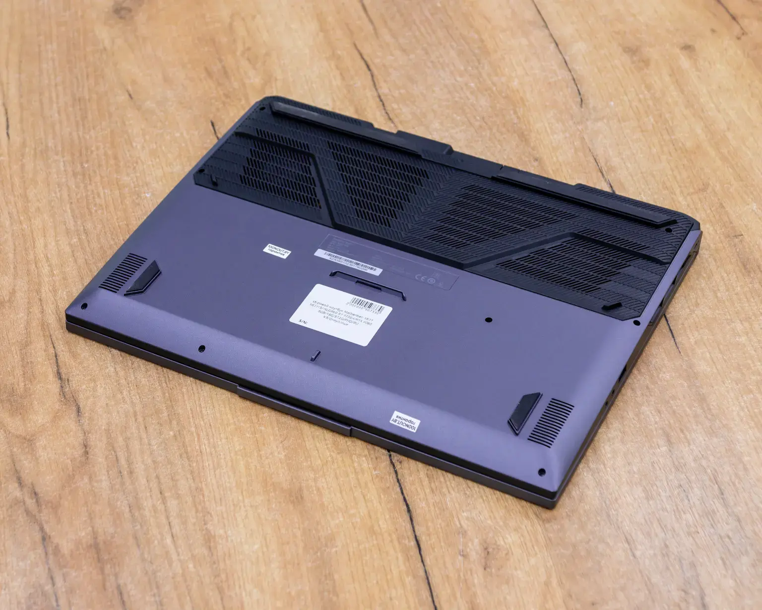 Игровой ноутбук Maibenben X677 (165Hz/Ryzen 7 7735H/RTX 4060 8GB/16GB/SSD 512GB)