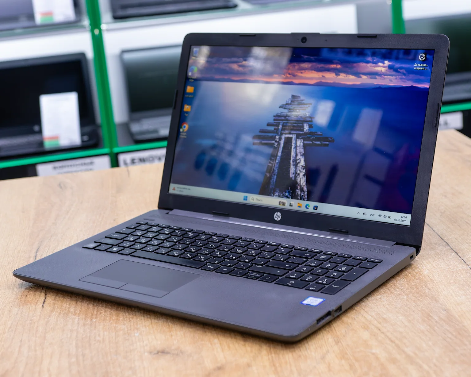 Ноутбук HP 250 G7 (HD/i5-8gen/GeForce MX110 2GB/8GB/SSD 512GB)