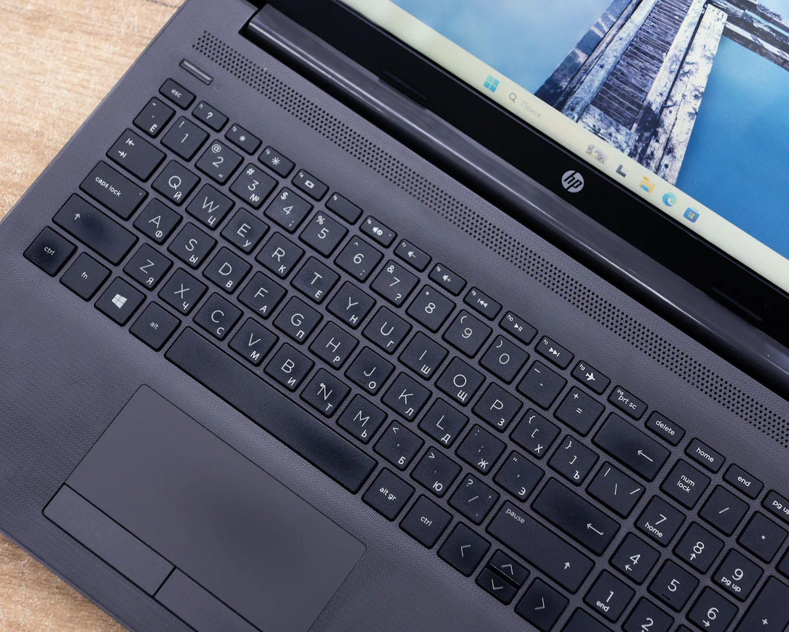 Ноутбук HP 250 G7 (HD/i5-8gen/GeForce MX110 2GB/8GB/SSD 512GB)