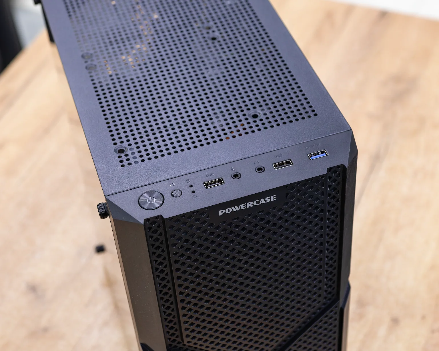 Игровой компьютер (системный блок) (Ryzen 5 3600, RTX 3060 6GB, ОЗУ 16GB, SSD 256GB)