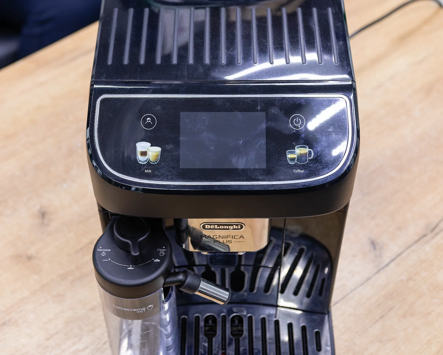 Кофемашина DeLonghi Magnifica Plus ECAM320.60.B