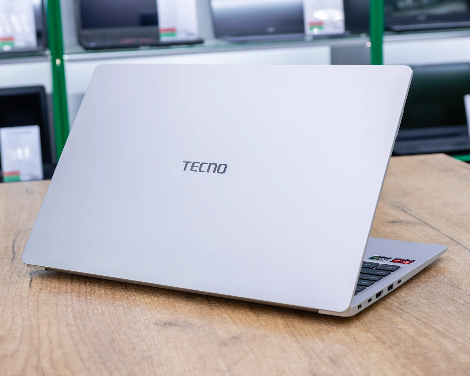 Ноутбук Tecno Megabook T1 (FHD IPS/Ryzen 5 5560U/16GB/SSD 512GB)