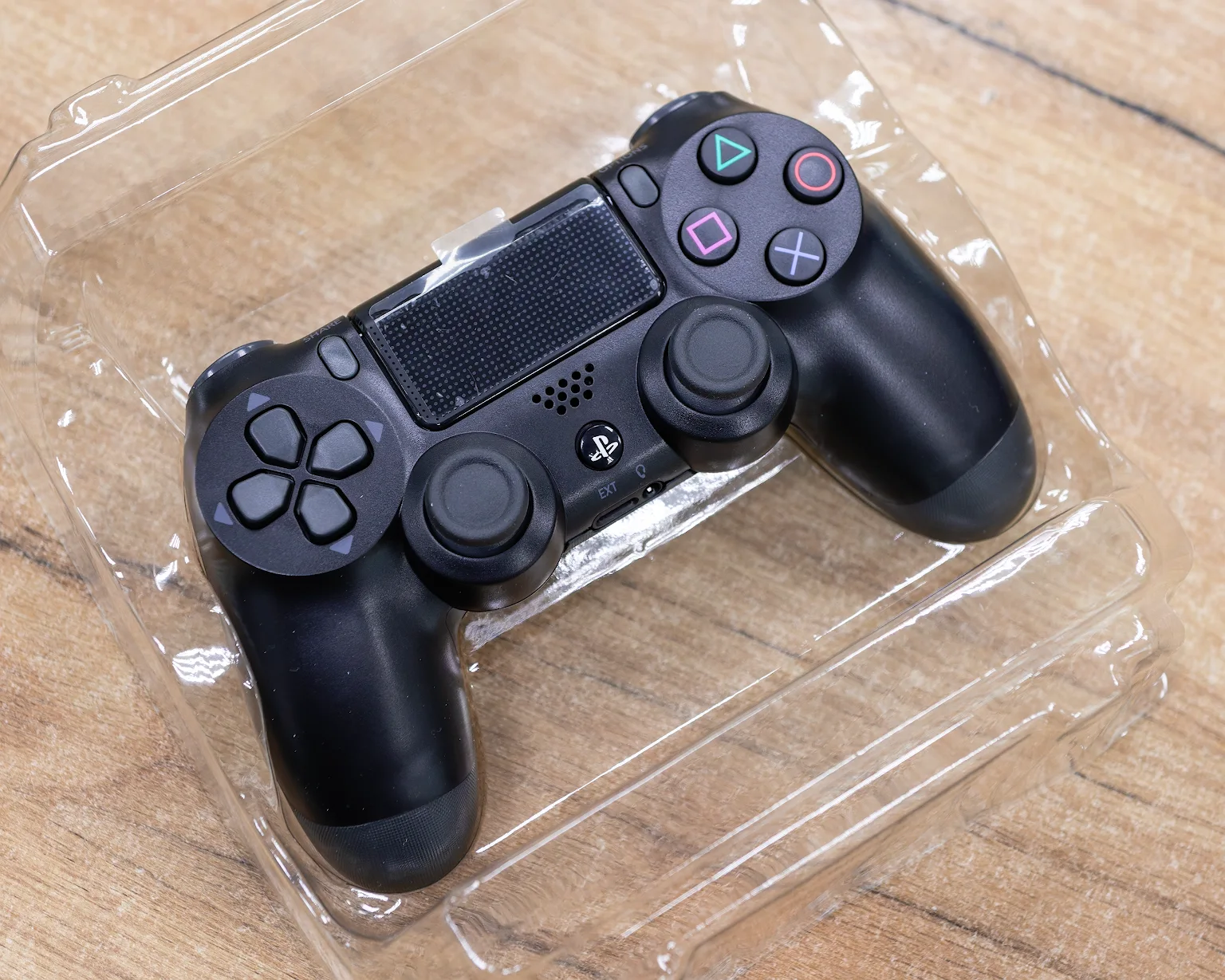 Беспроводной геймпад PS4 Dualshock 4 Wireless Controller, чёрный, аналог