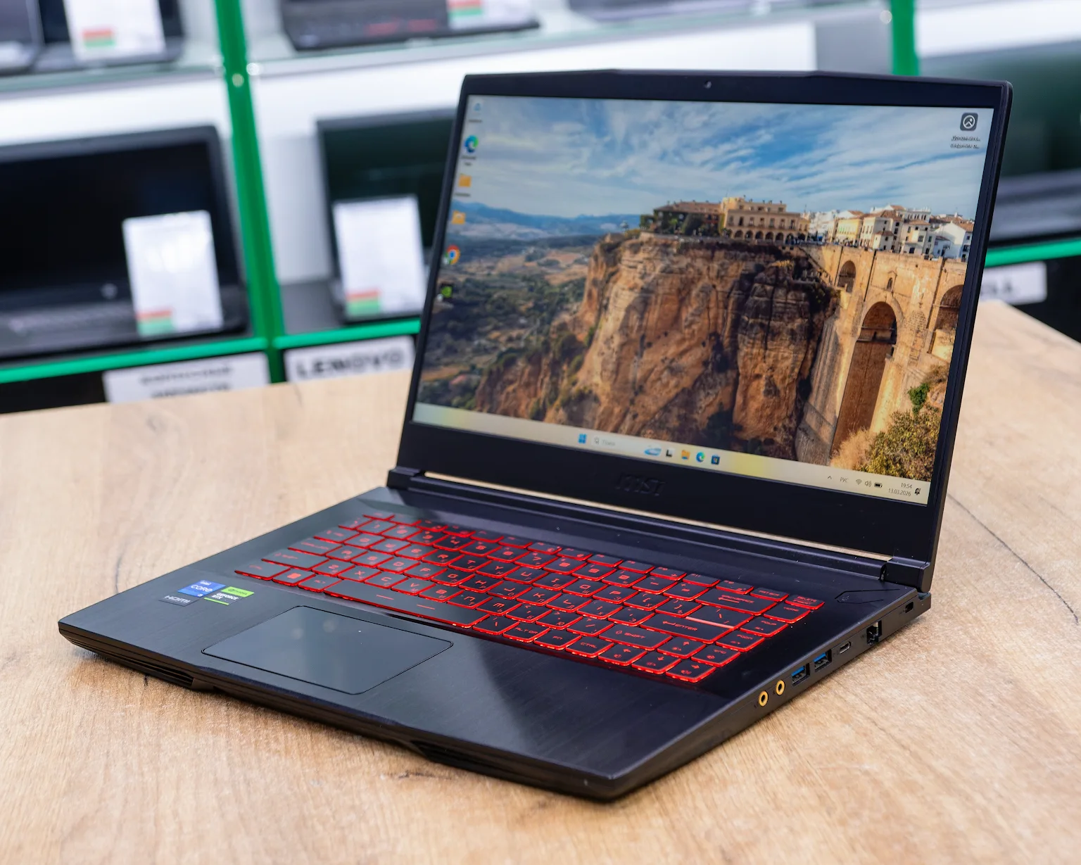 Игровой ноутбук MSI Thin GF63 12UCX (144Hz/i5-12gen/RTX 2050 4GB/16GB/SSD 256GB)