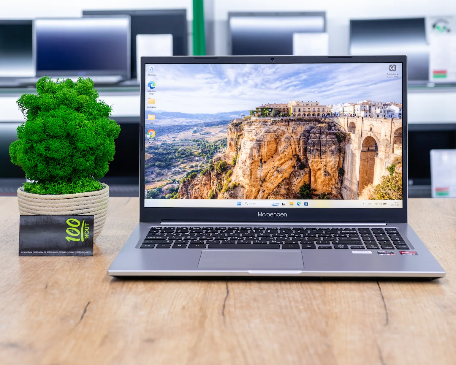 Ноутбук Maibenben M557 (FHD IPS/Ryzen 7 5700U/16GB/SSD 512GB)