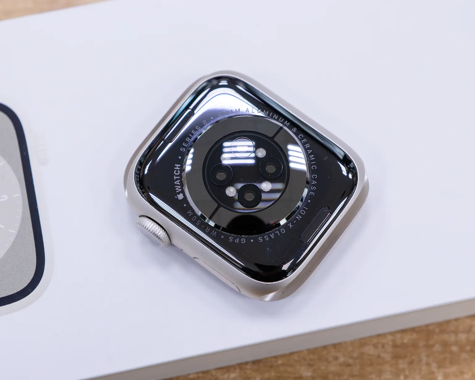 Умные часы Apple Watch Series 8 41 мм (звездный свет, спортивный силиконовый ремешок S/M)