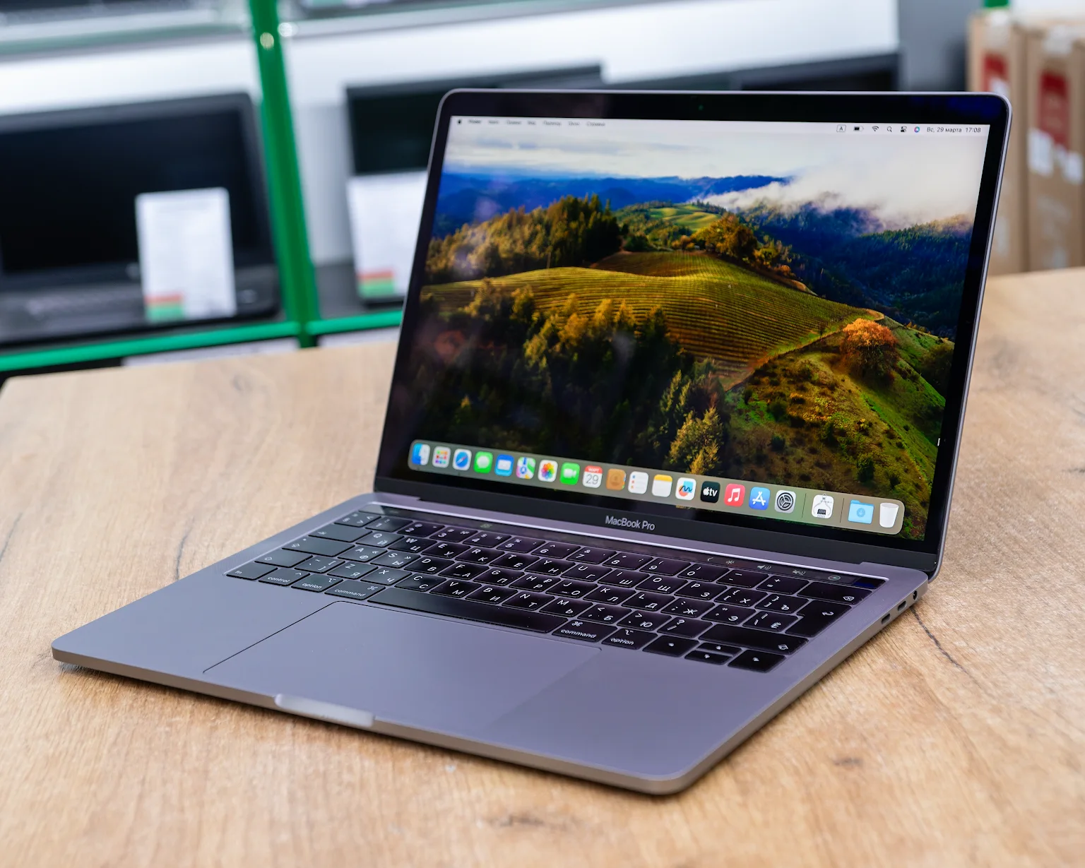 Ноутбук Apple MacBook Pro 13