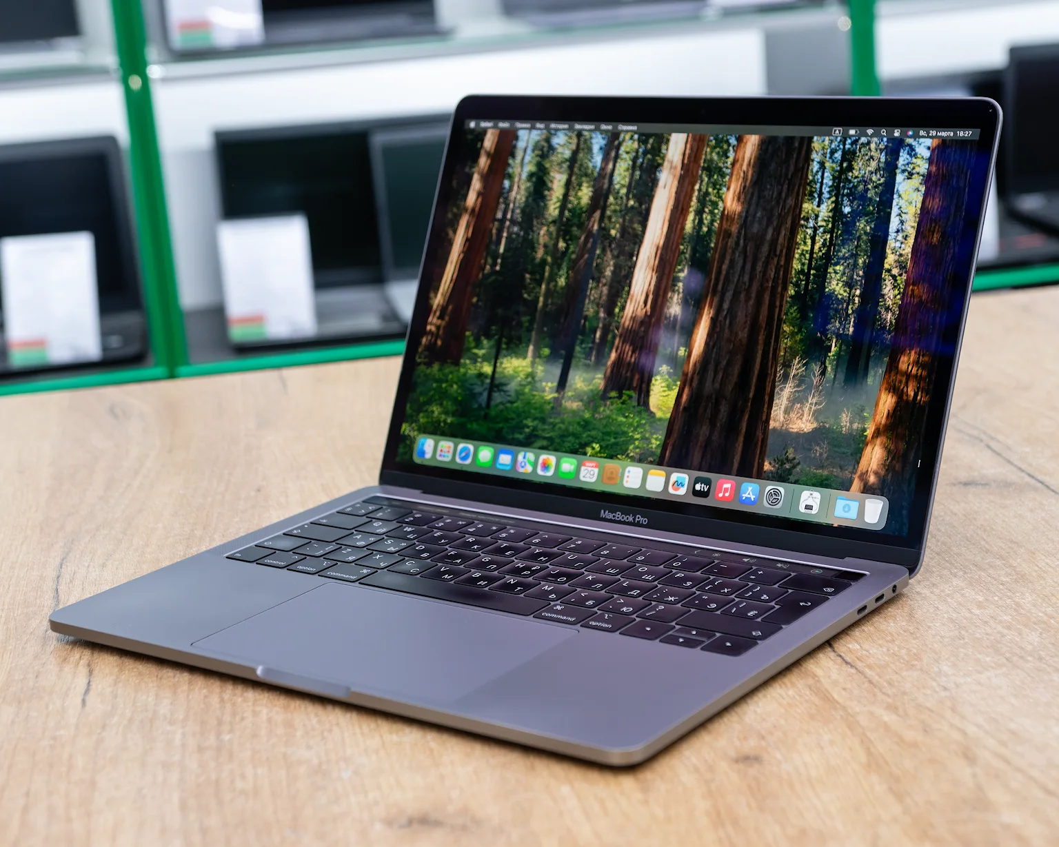 Ноутбук Apple MacBook Pro 13