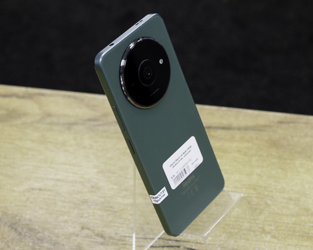Xiaomi Redmi A3 4GB/128GB (зелёный лес, хорошее)