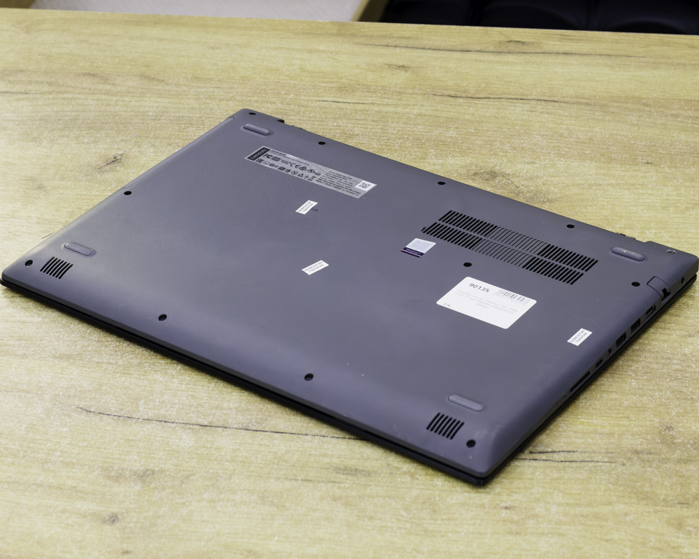 Ноутбук Lenovo IdeaPad 330-17IKB (HD+/i7-7gen/920MX 2GB/8GB/SSD 256GB)