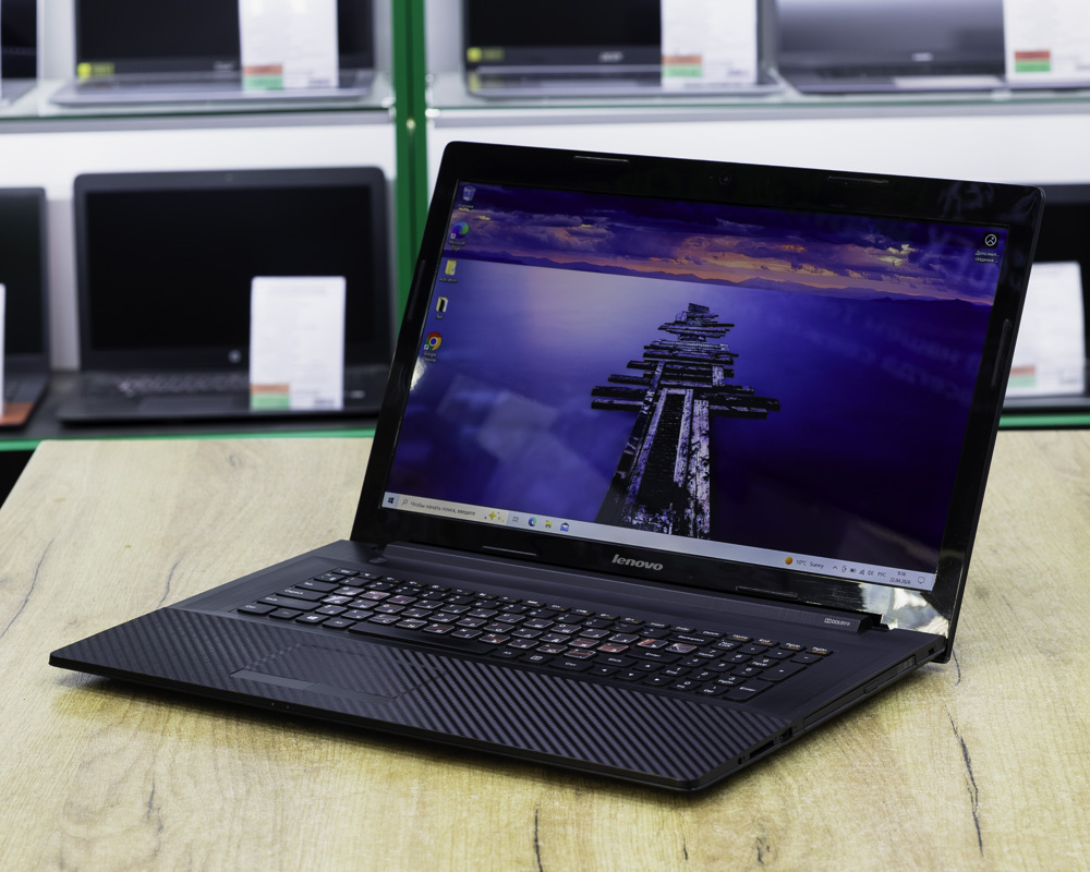 Ноутбук Lenovo G70-80 (HD+/Pentium 3825U/8GB/SSD 256GB)