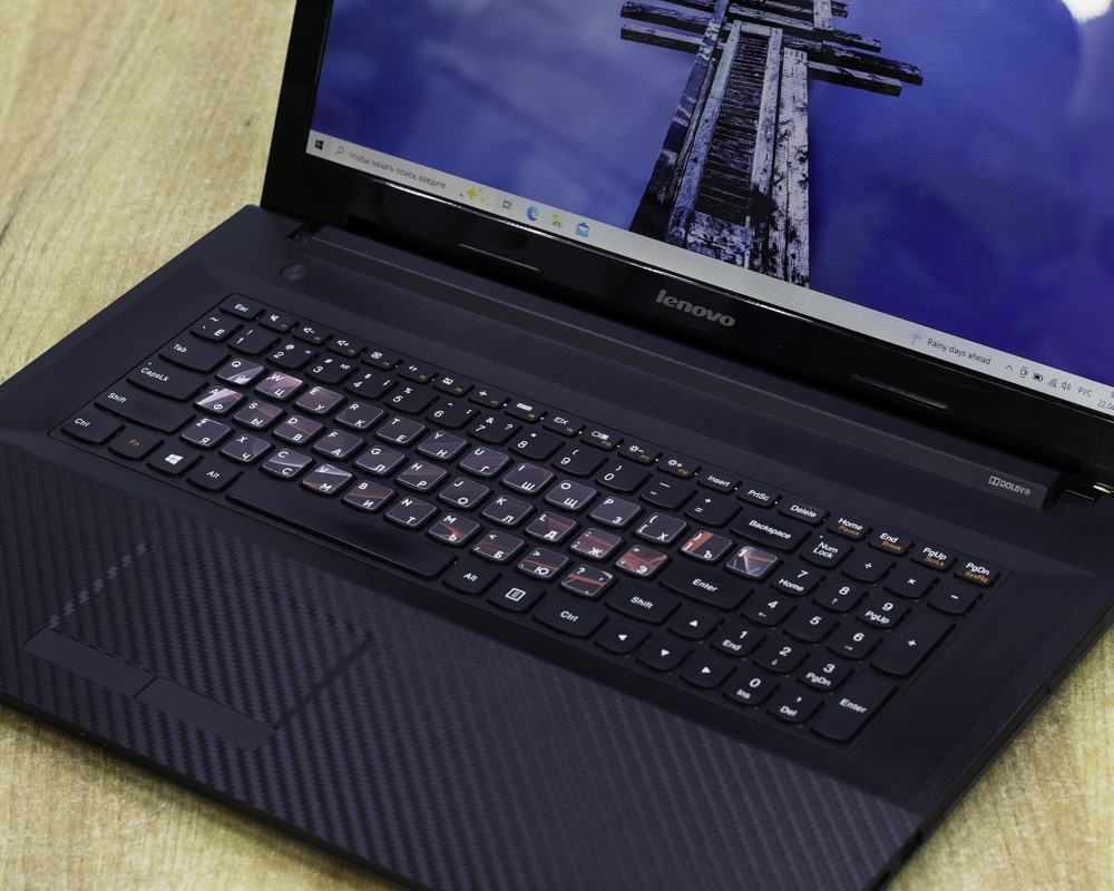 Ноутбук Lenovo G70-80 (HD+/Pentium 3825U/8GB/SSD 256GB)