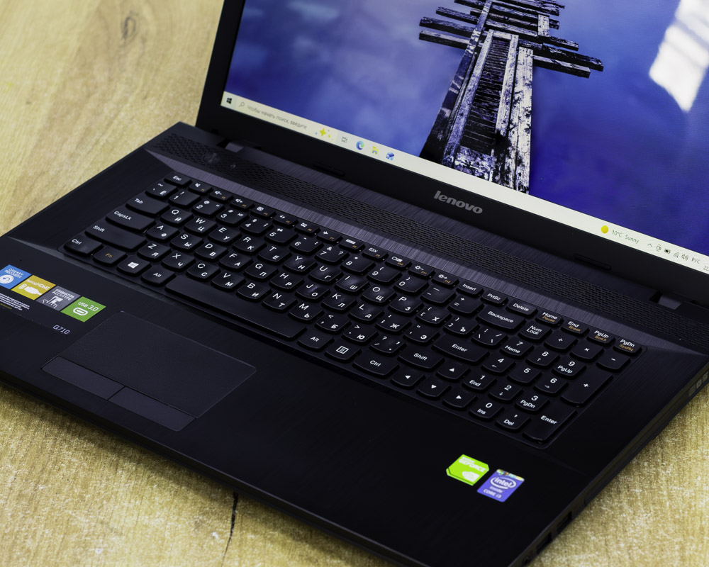 Ноутбук Lenovo G710 (HD+/i3-4gen/GT 820M 2GB/8GB/SSD 256GB)