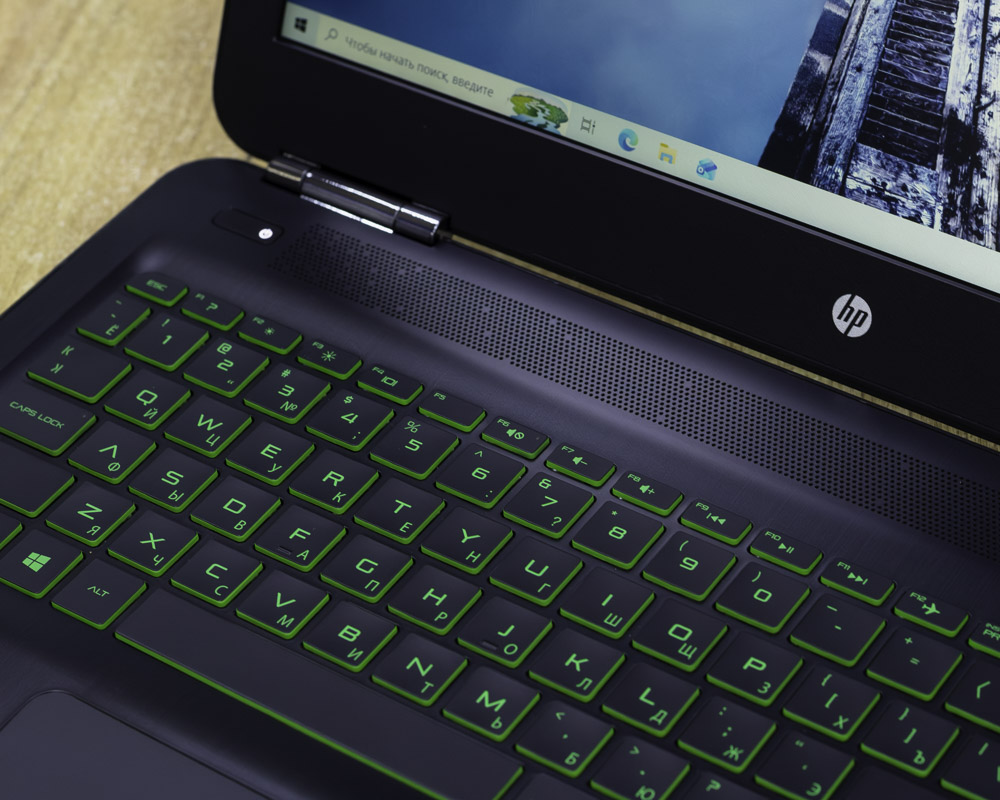 Игровой ноутбук HP Pavilion Gaming 15-bc (FHD/i7-8gen/GTX 1050 2GB/8GB/SSD+HDD 256+1000GB)